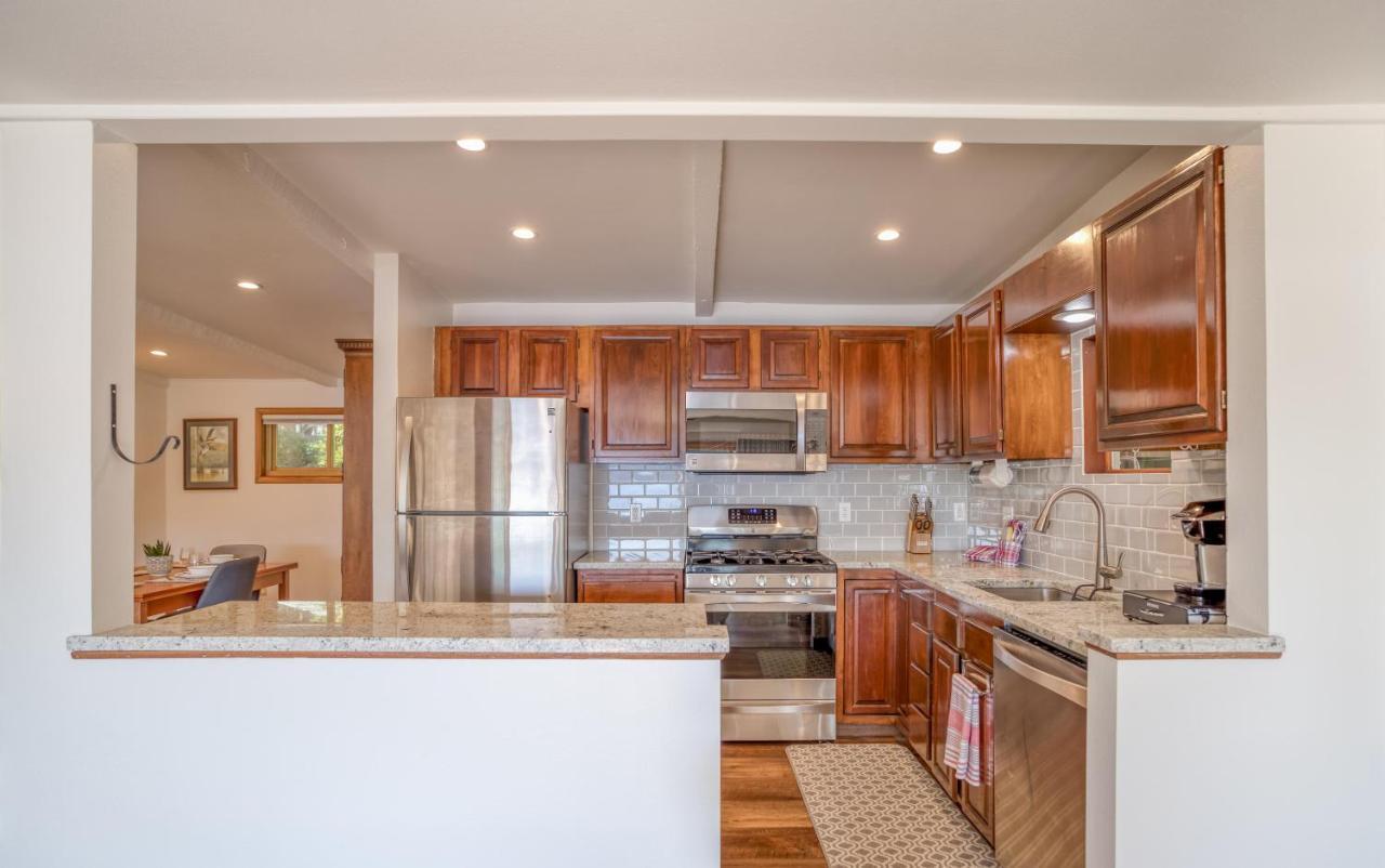 Regatta Park Lake House Lincoln City Exterior foto