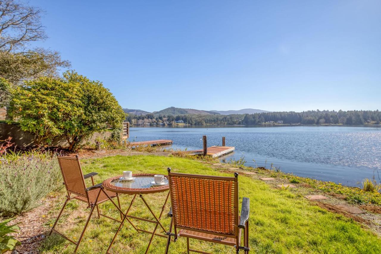 Regatta Park Lake House Lincoln City Exterior foto